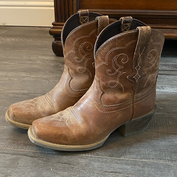 Justin Boots Shoes Justin Womens Chellie Western Booties Square Toe